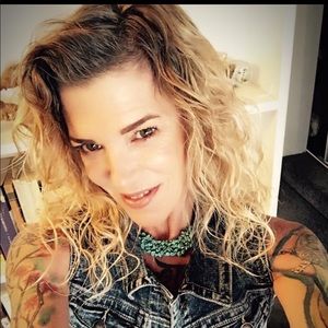 Meet your Posher, Jenny